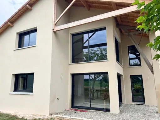 Réalisation d'enduits de façade sur une maison neuve à Auch, Auch, Façade Festi-Max