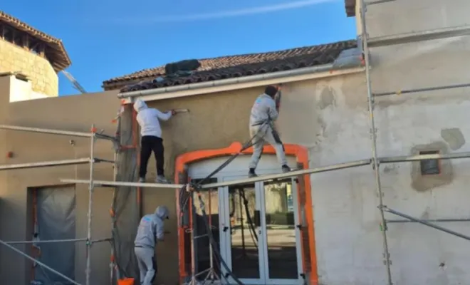 Pose d’enduit de façade à Auch : une finition esthétique et durable pour vos murs extérieurs, Auch, Façade Festi-Max